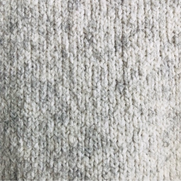 Michael Kors sweater - Picture 12 of 12